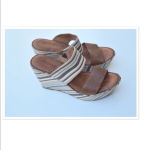 Born wedge sandals